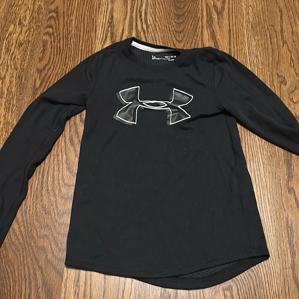 under armour long sleeve tee perfect condition
